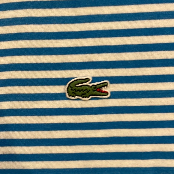 Lacoste v neck T shirt - Picture 2 of 5